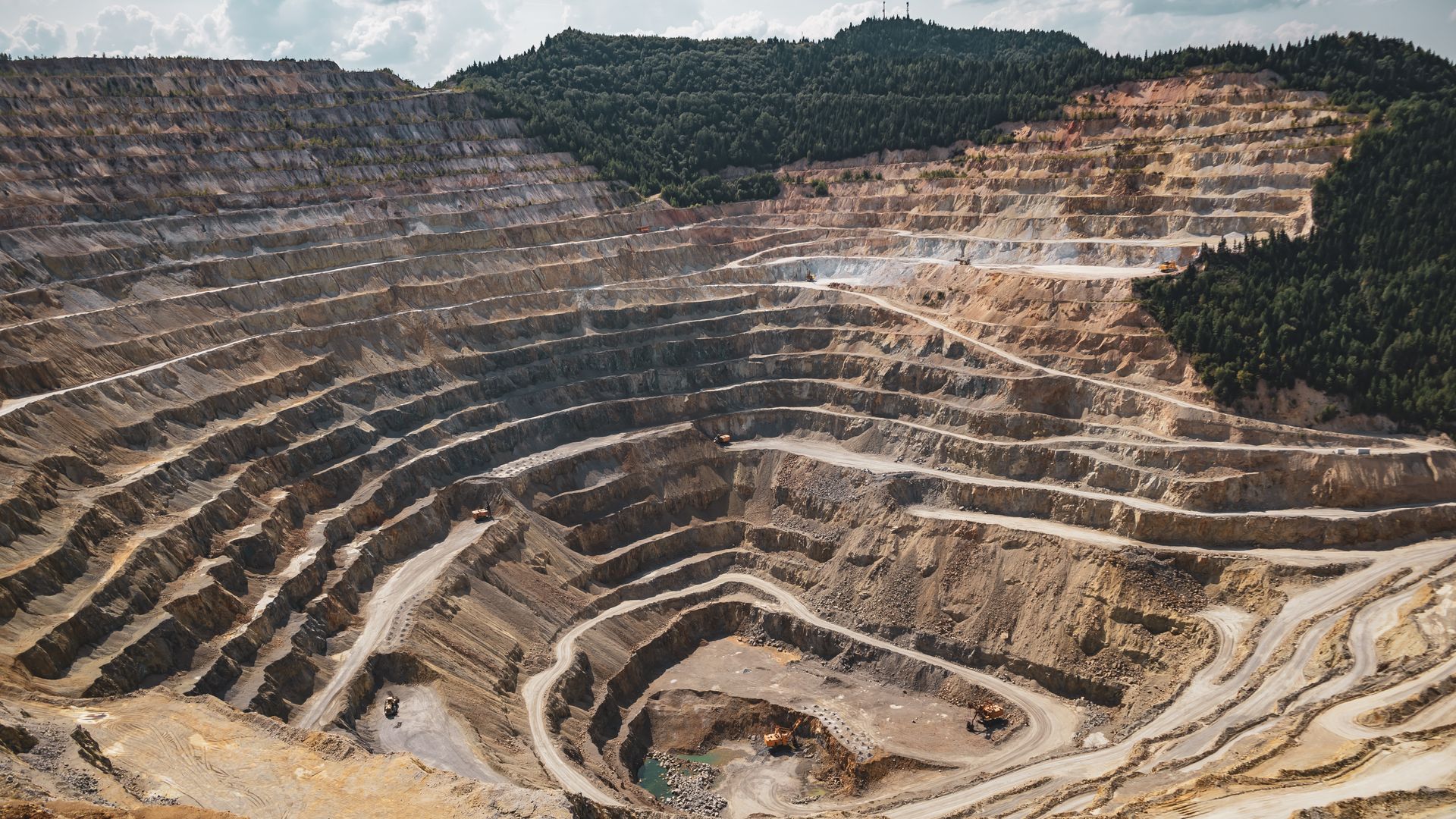 Extractive industry site under Arclight security mandate